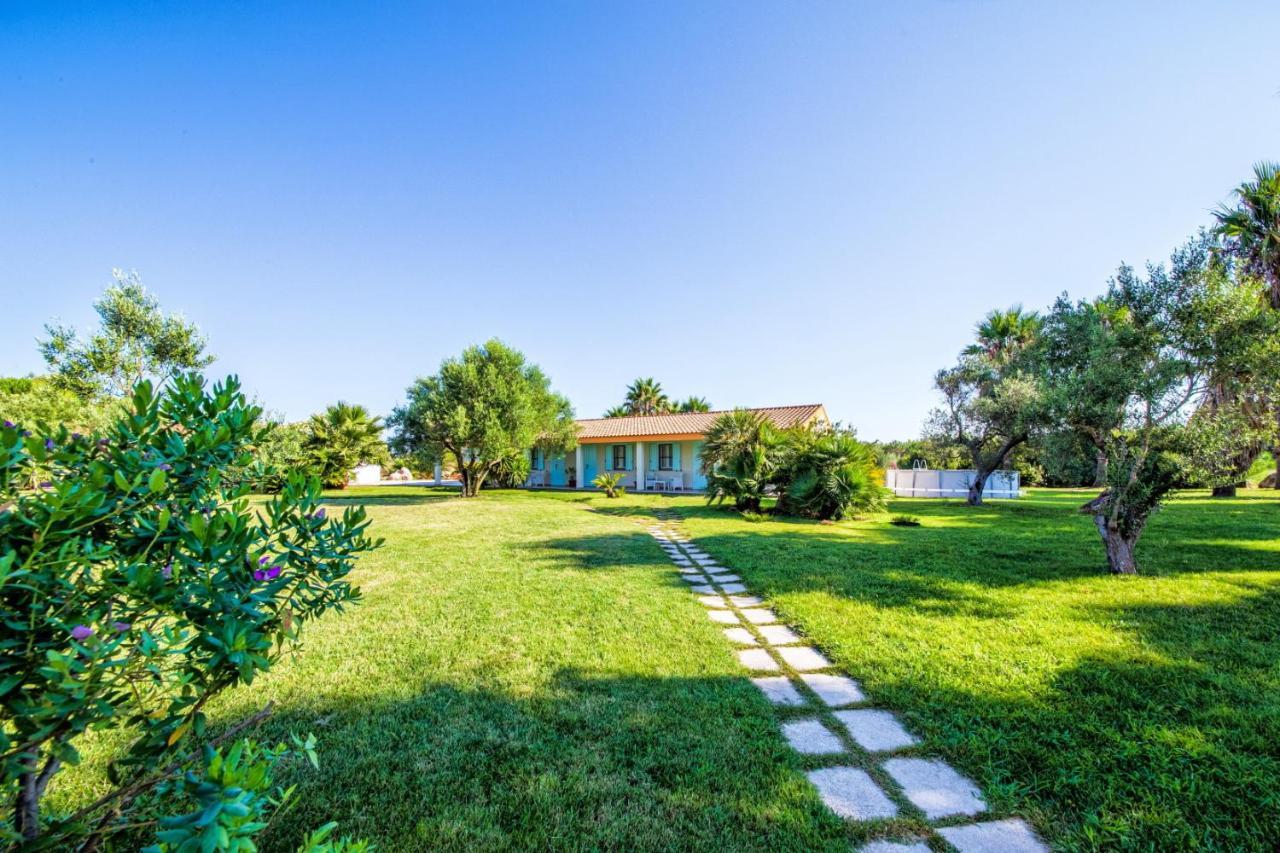 Agriturismo Is Cortillaris Càbras Eksteriør billede