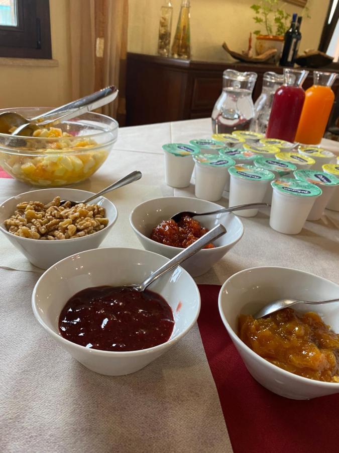 Agriturismo Is Cortillaris Càbras Eksteriør billede